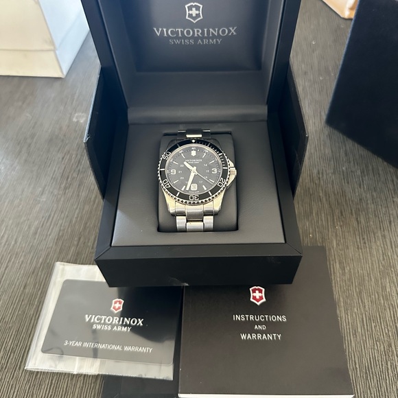 Victorinox Maverick - Picture 1 of 7